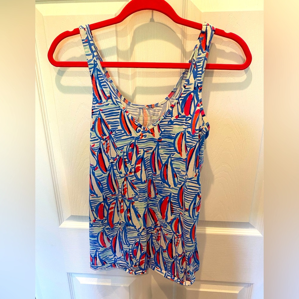 Lilly Pulitzer v neck tank top. Sail boat print size L